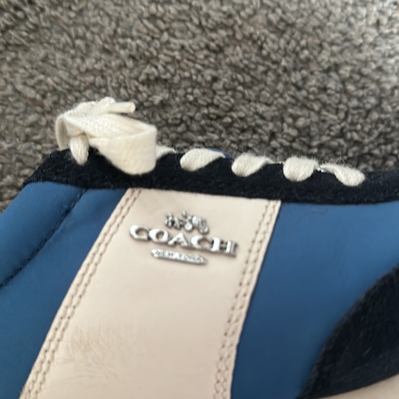 Coach women’s sneakers in lapis blue size 7 & 1/2 - Picture 3 of 5
